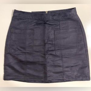 ❌SOLD❌ NWT Women’s Old Navy Suede Navy Blue Skirt, Sz 2
